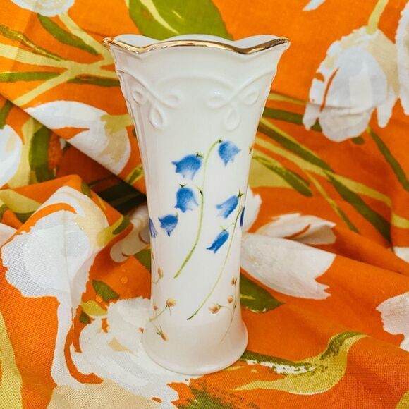 Lenox Blue Bell Porcelain Budvase 5" Bud Vase PR5 vintage - Picture 1 of 6